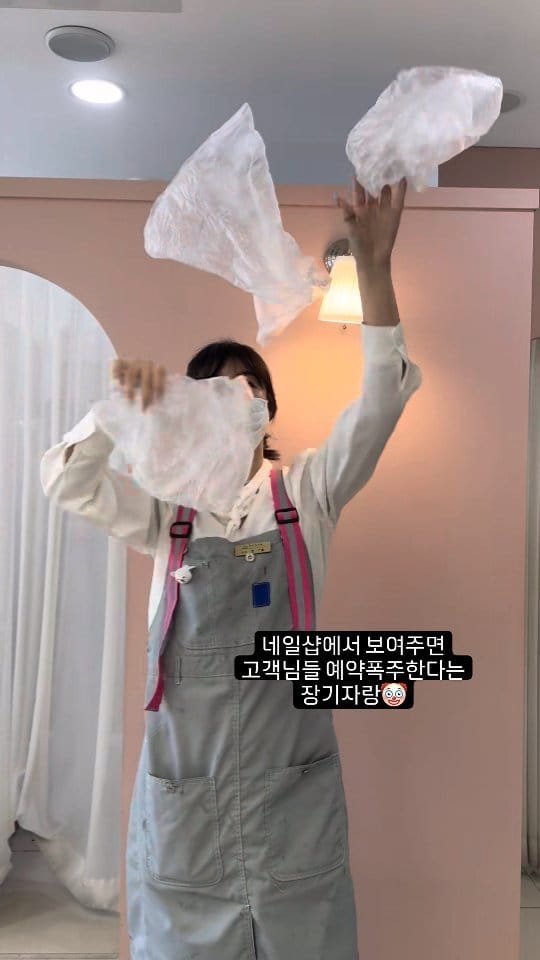Post 10 by 춘천댁네일/춘천네일/춘천명동네일/5인동시시술/춘천속눈썹 on Instagram (video)