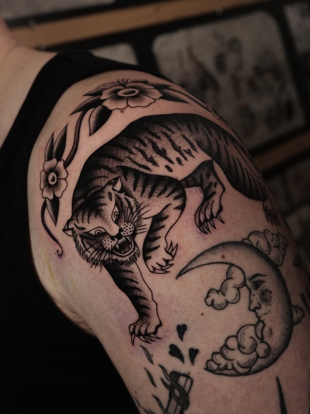 Post 2 by Traditional tattooing in Lyon, France on Instagram (carousel)
