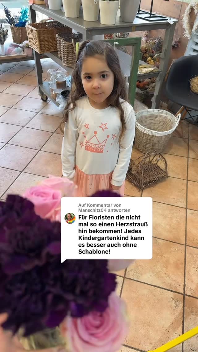 Post 4 by MyCasaflora on Instagram (video)