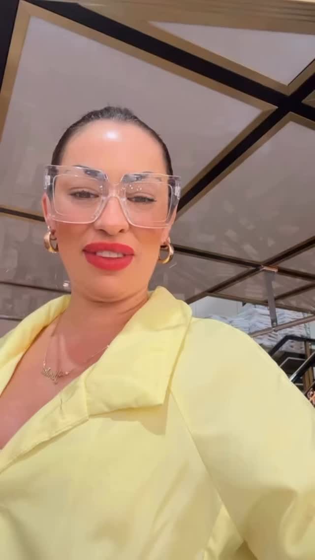 Post 4 by desfylestyle on Instagram (video)