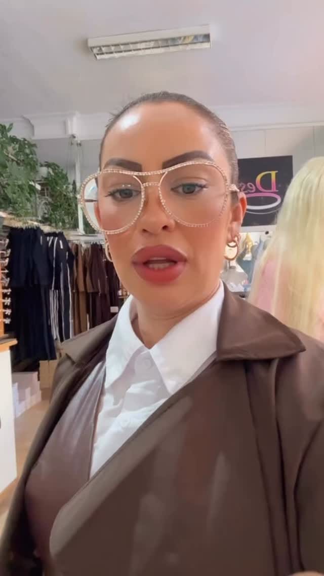 Post 9 by desfylestyle on Instagram (video)