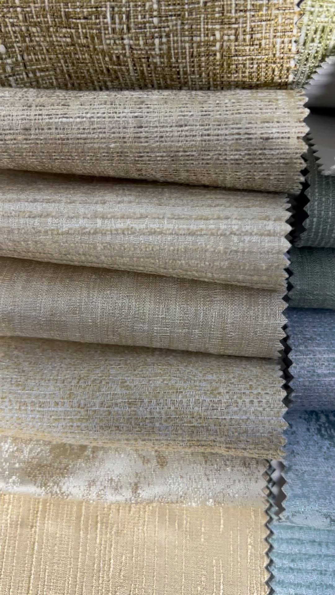 Post 4 by LUXURY BLINDS/CURTAINS on Instagram (video)