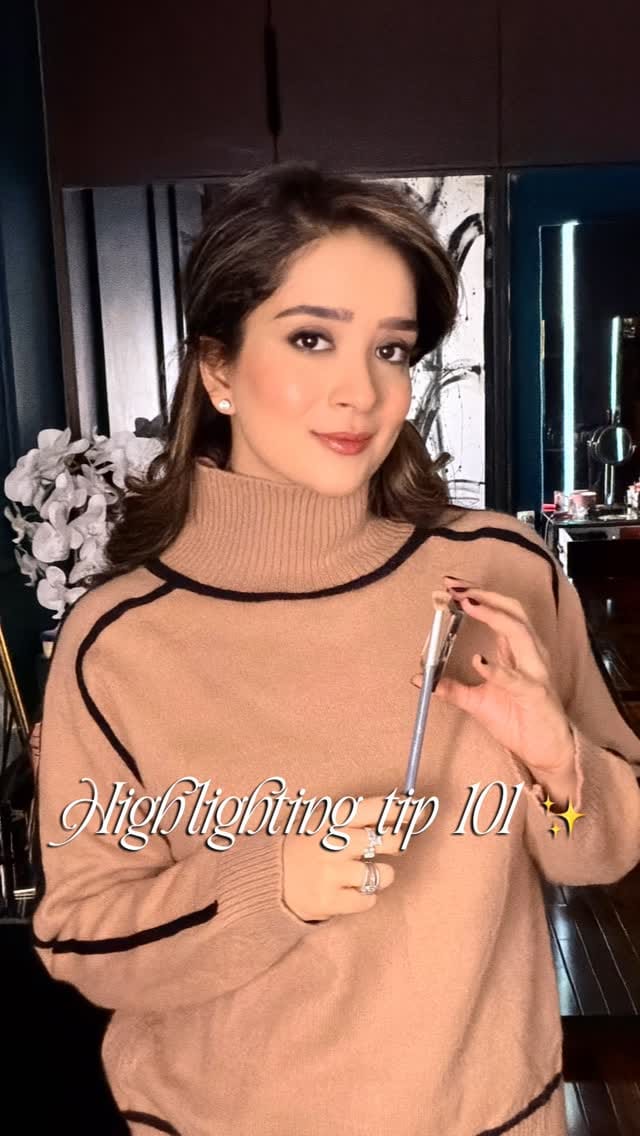 Post 4 by Makeup by Āminah on Instagram (video)