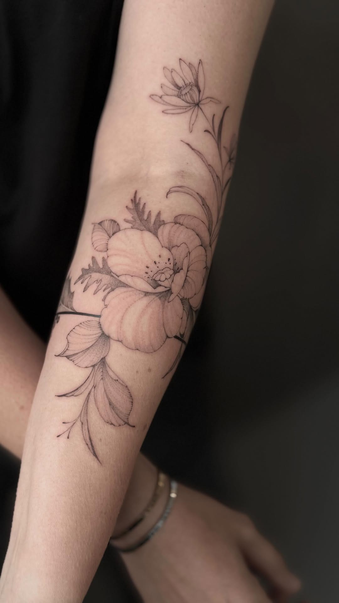 Post 9 by MISCHA | Tattoo Artist Stuttgart on Instagram (video)