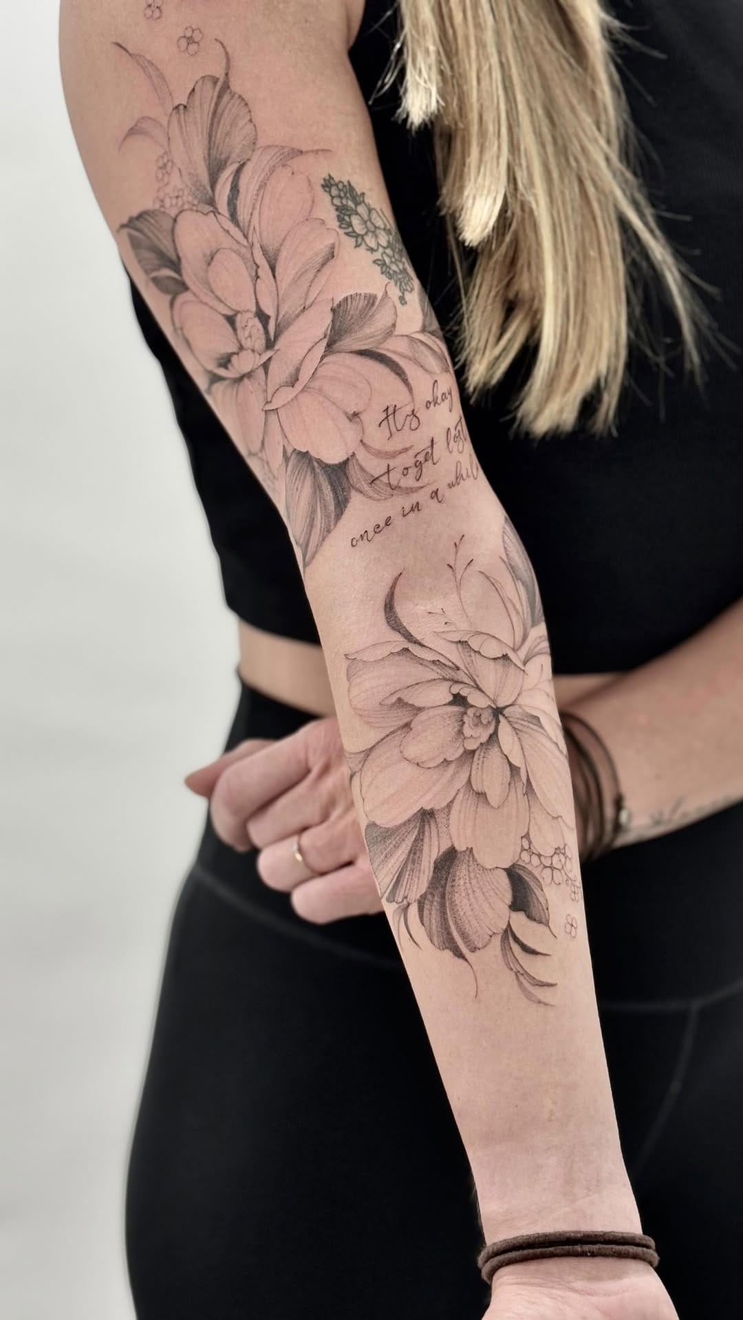 Post 8 by MISCHA | Tattoo Artist Stuttgart on Instagram (video)