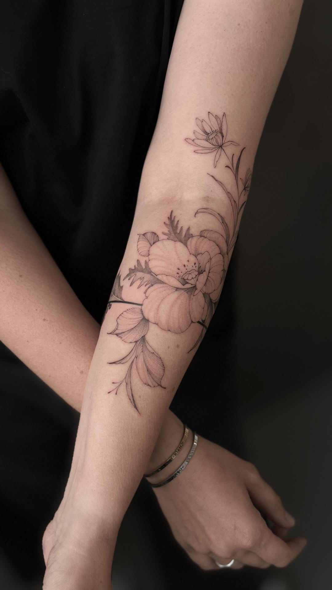 Post 3 by MISCHA | Tattoo Artist Stuttgart on Instagram (video)