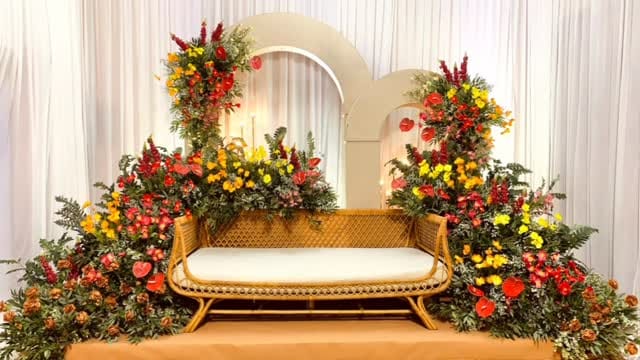 Post 6 by Kinah Tina Wedding Planner on Instagram (video)