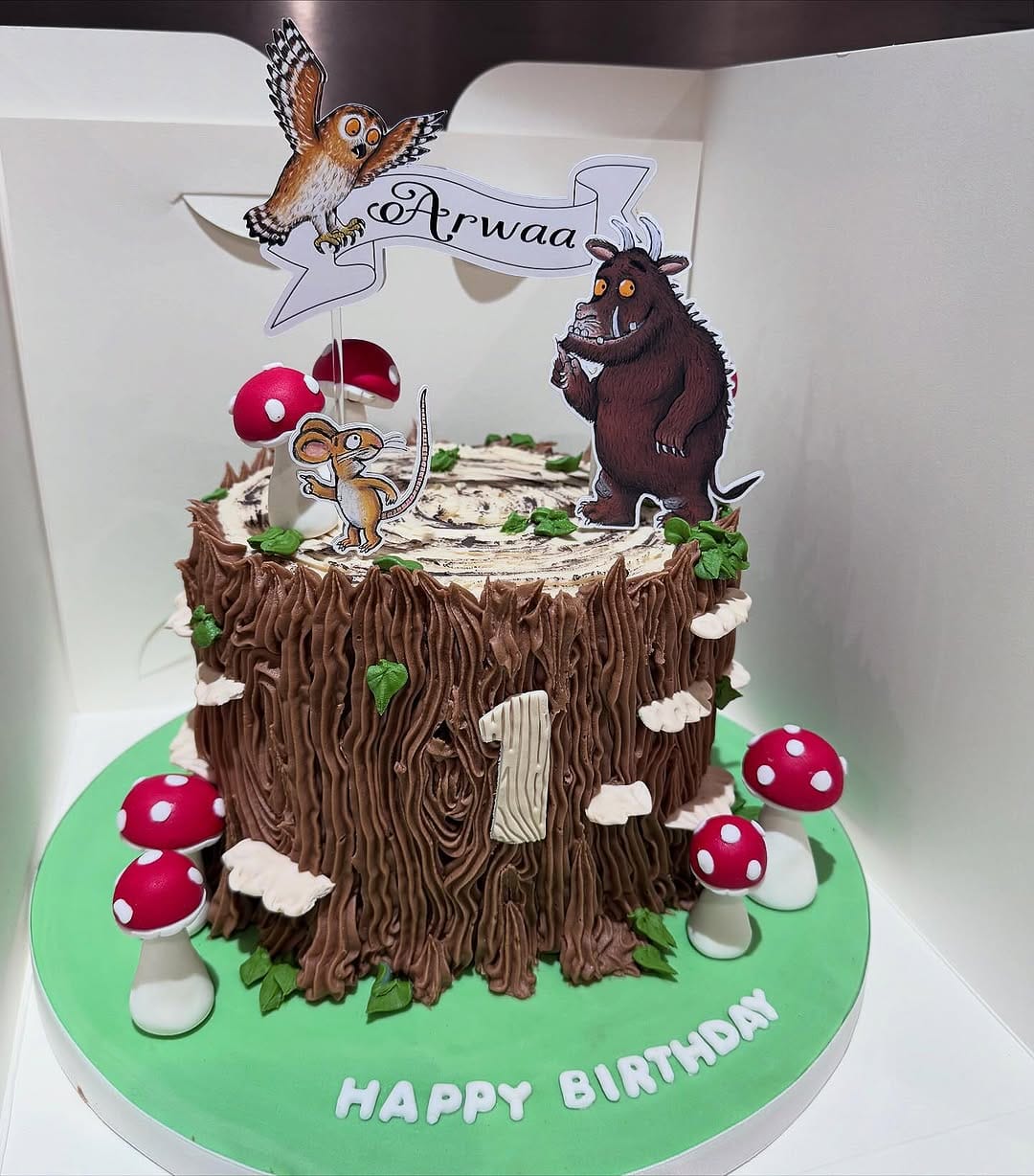 Post 2 by Sweet Tooth Bakery🍰🎂 on Instagram (image)