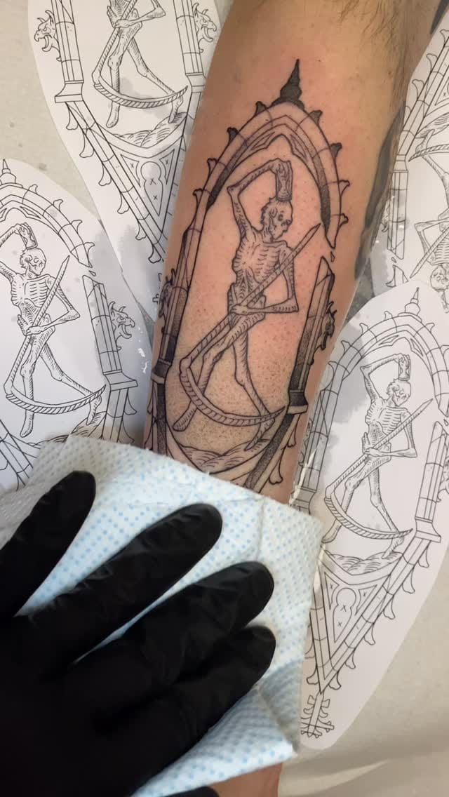 Post 4 by Etther Museum Tattoo on Instagram (video)