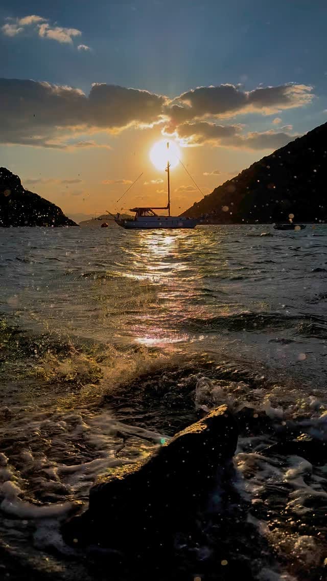 Post 3 by Mehmet Sert on Instagram (video)
