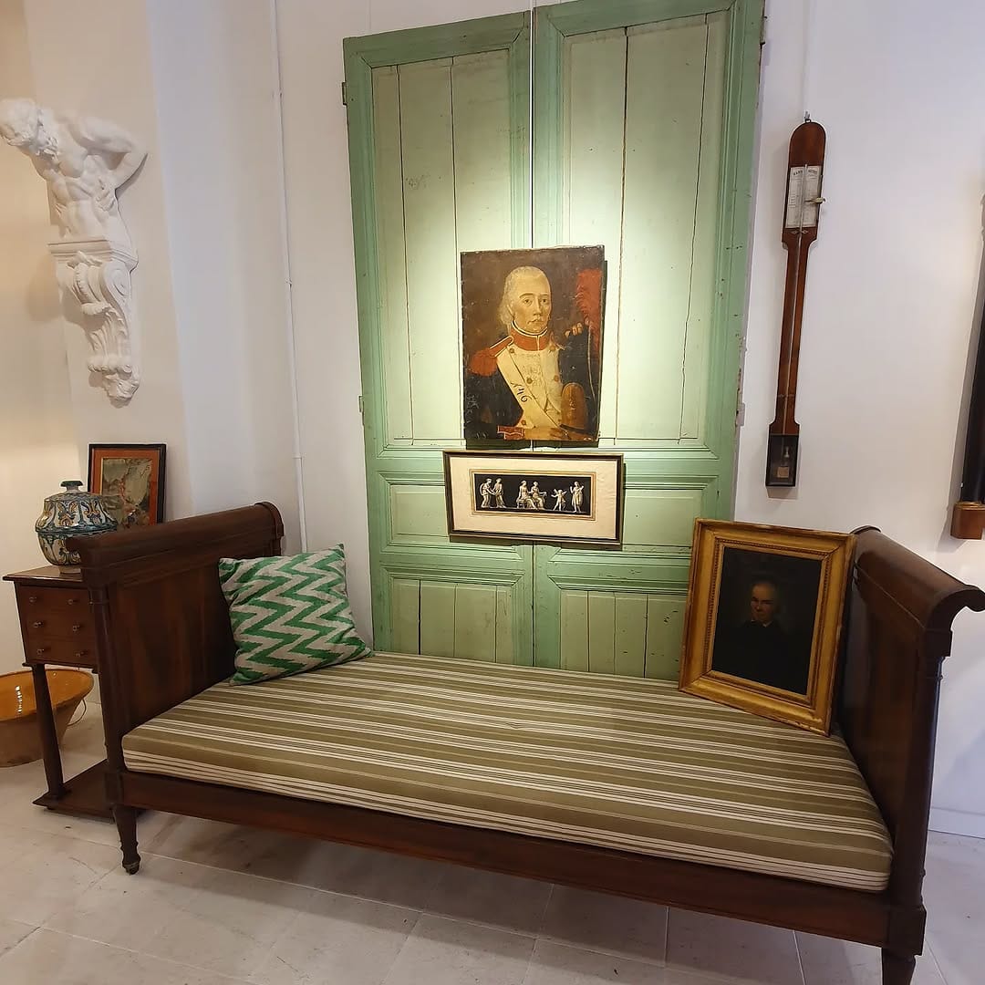 Post 10 by •PORTICI• antiques&vintage on Instagram (image)