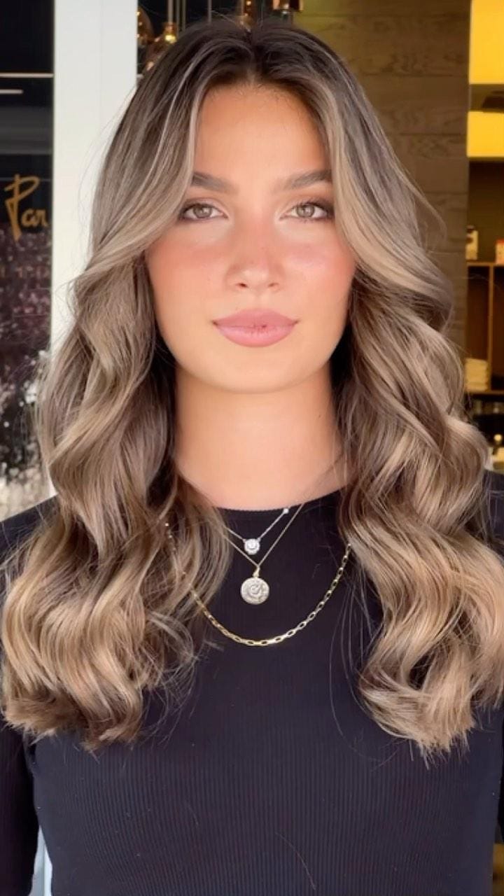 Post 10 by Paris Kuaför®️ on Instagram (video)