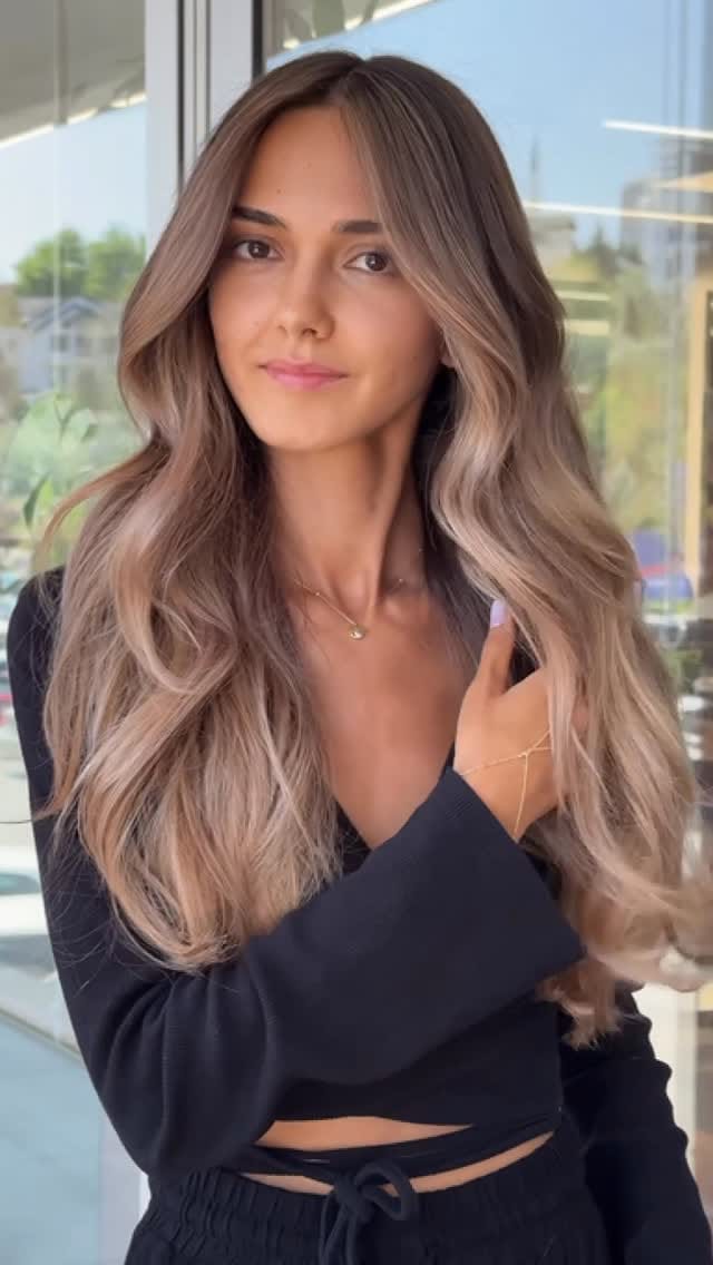 Post 4 by Paris Kuaför®️ on Instagram (video)