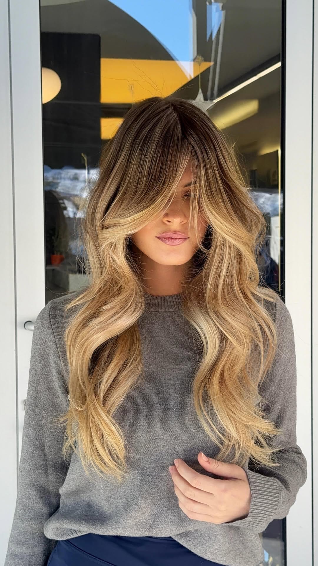 Post 2 by Paris Kuaför®️ on Instagram (video)