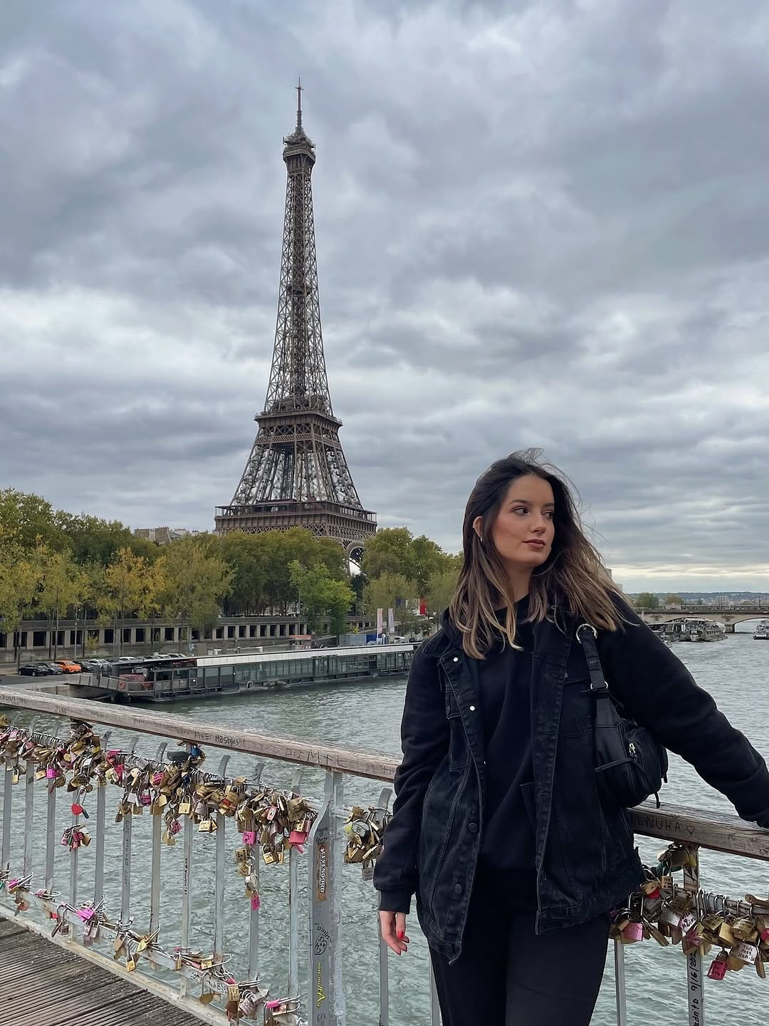 Post 6 by Lara Zurita on Instagram (carousel)