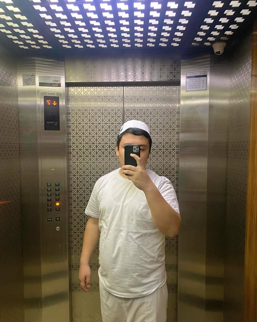 Post 3 by 𝙰𝙱𝚄𝙱𝙰𝙺𝚁 on Instagram (image)
