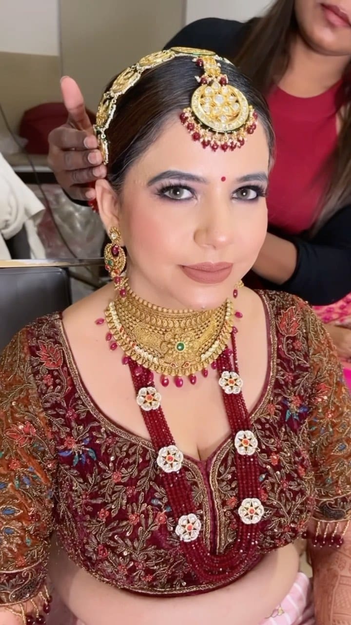 Post 9 by Makeup By Shivani Katyal 🧿 on Instagram (video)