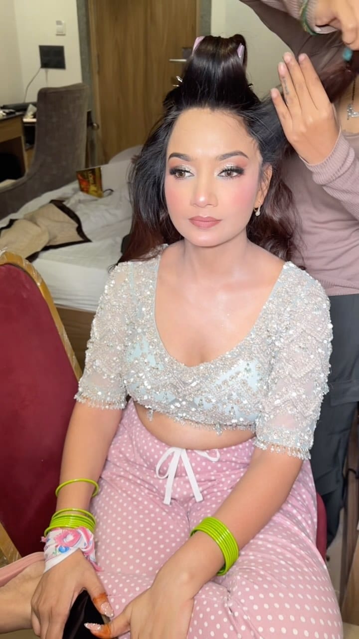 Post 6 by Makeup By Shivani Katyal 🧿 on Instagram (video)