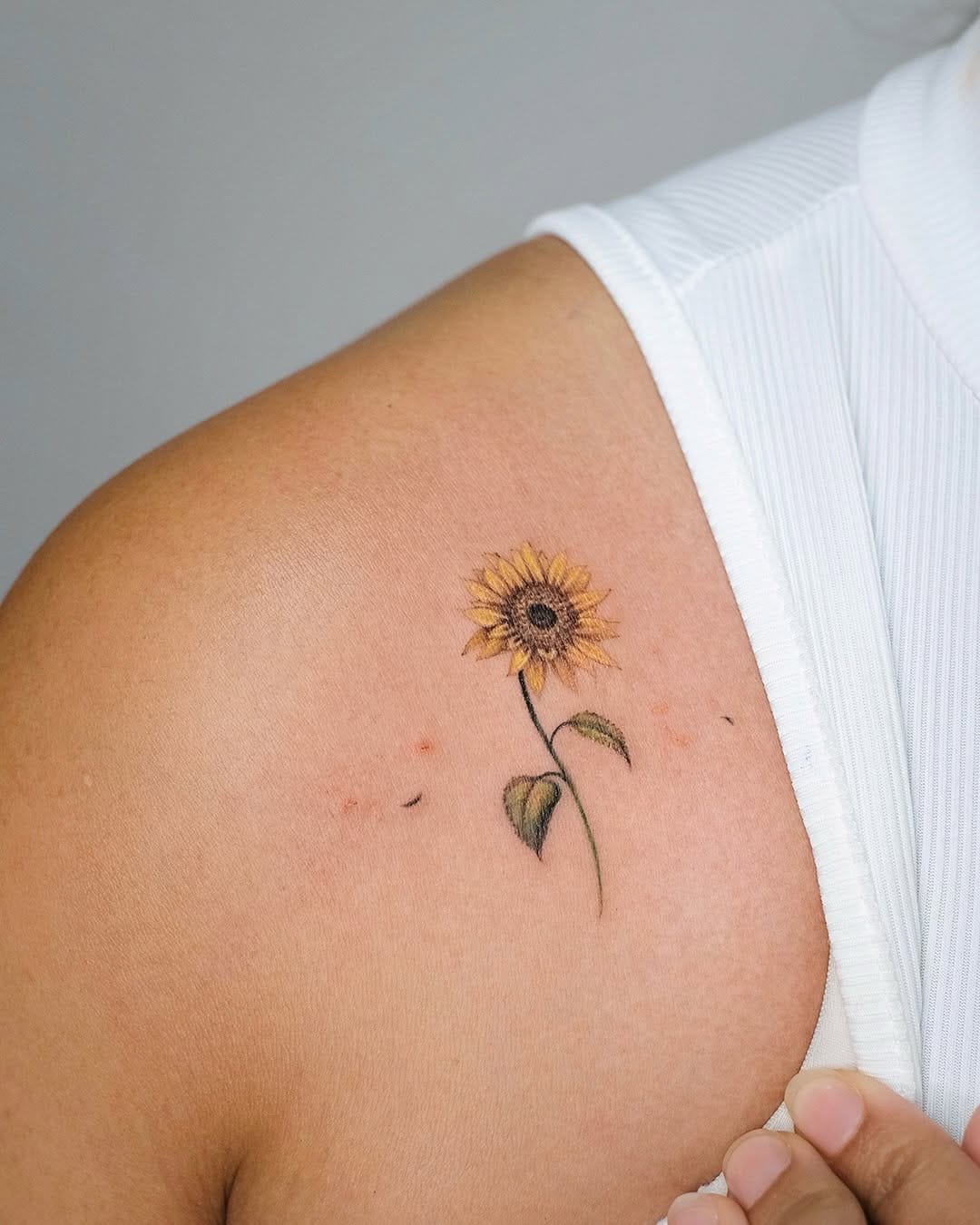 Post 4 by 해니 koreantattoo on Instagram (carousel)