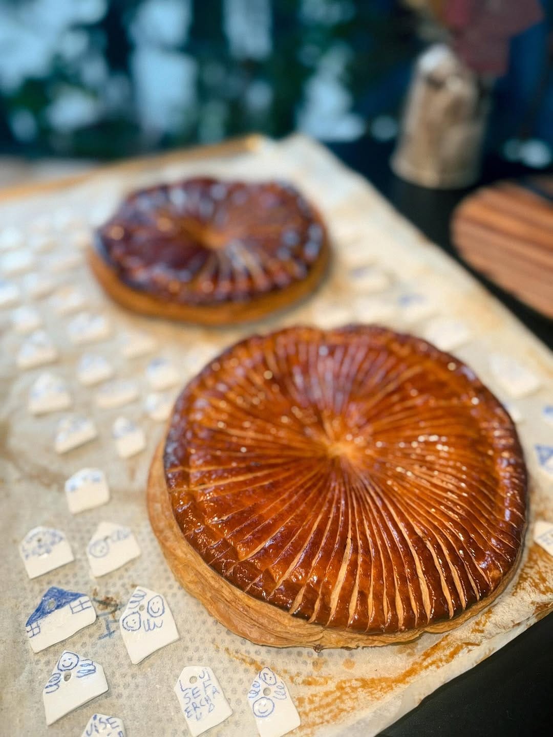 Post 8 by La Maison on Instagram (carousel)