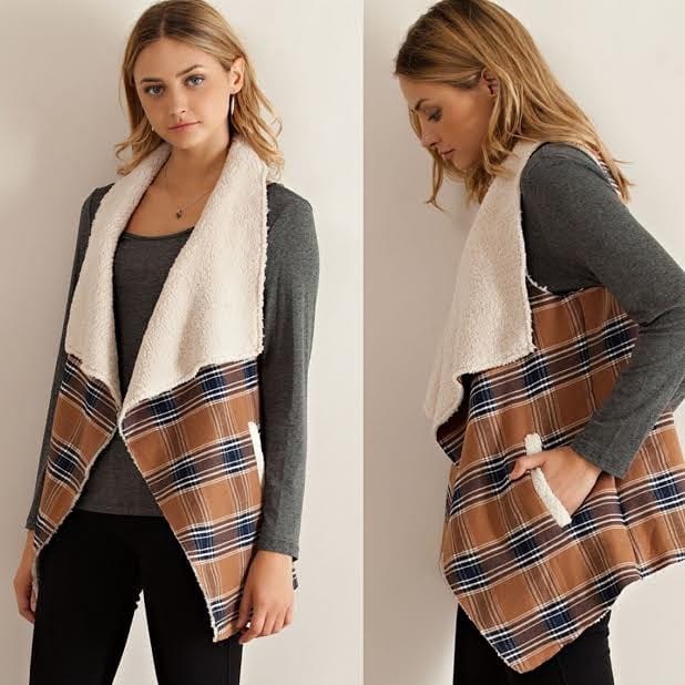 Post 6 by @fourlittleladiesboutique on Instagram (image)