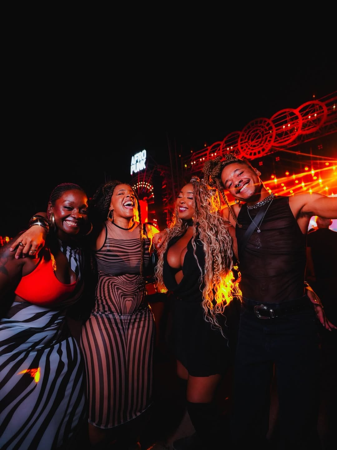 Post 5 by Luanda Palmares on Instagram (carousel)