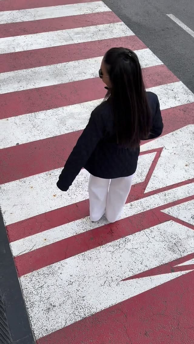 Post 6 by Silvi#ANI'S Boutique on Instagram (video)