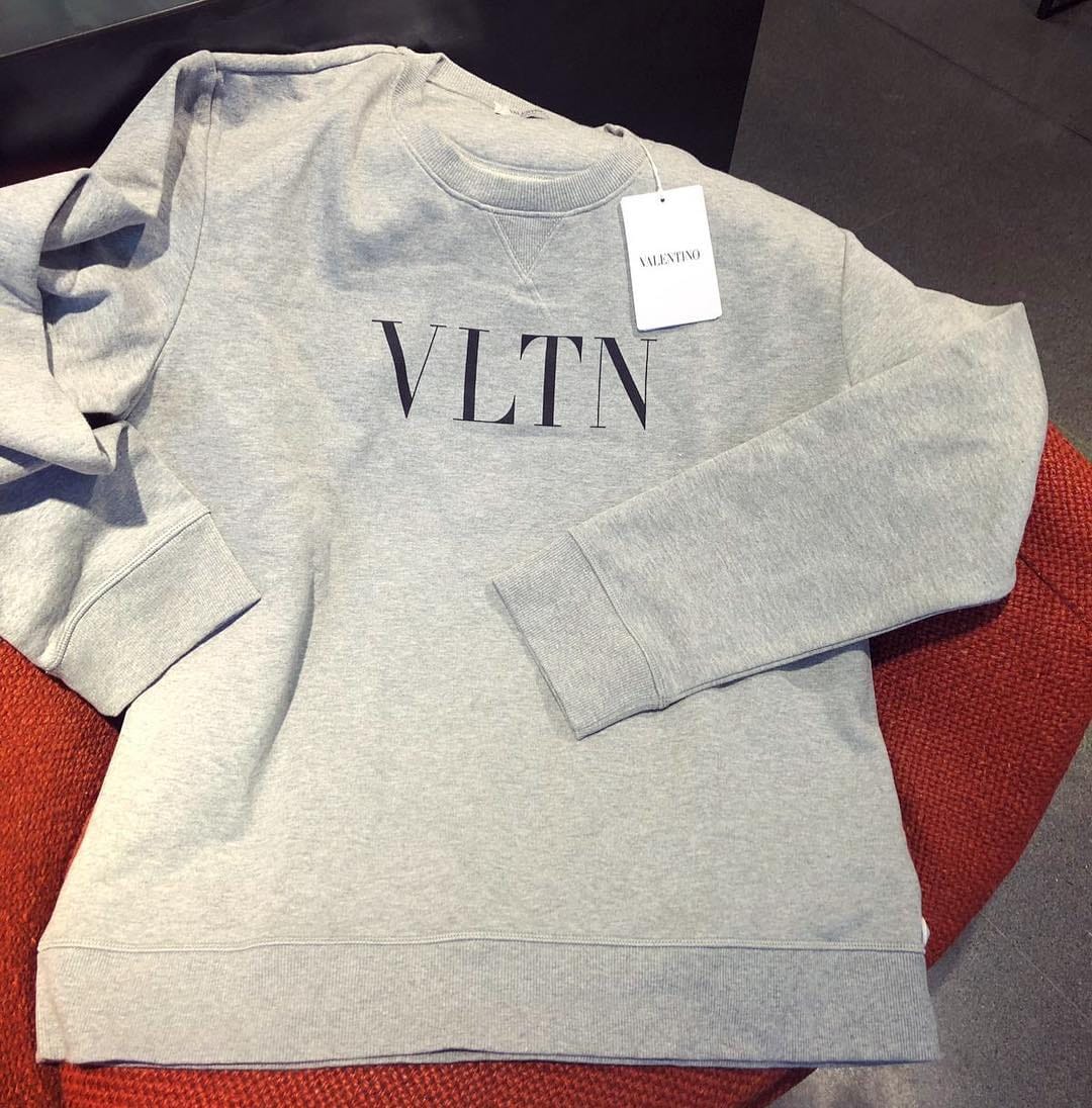 Post 10 by Private Shopping on Instagram (image)