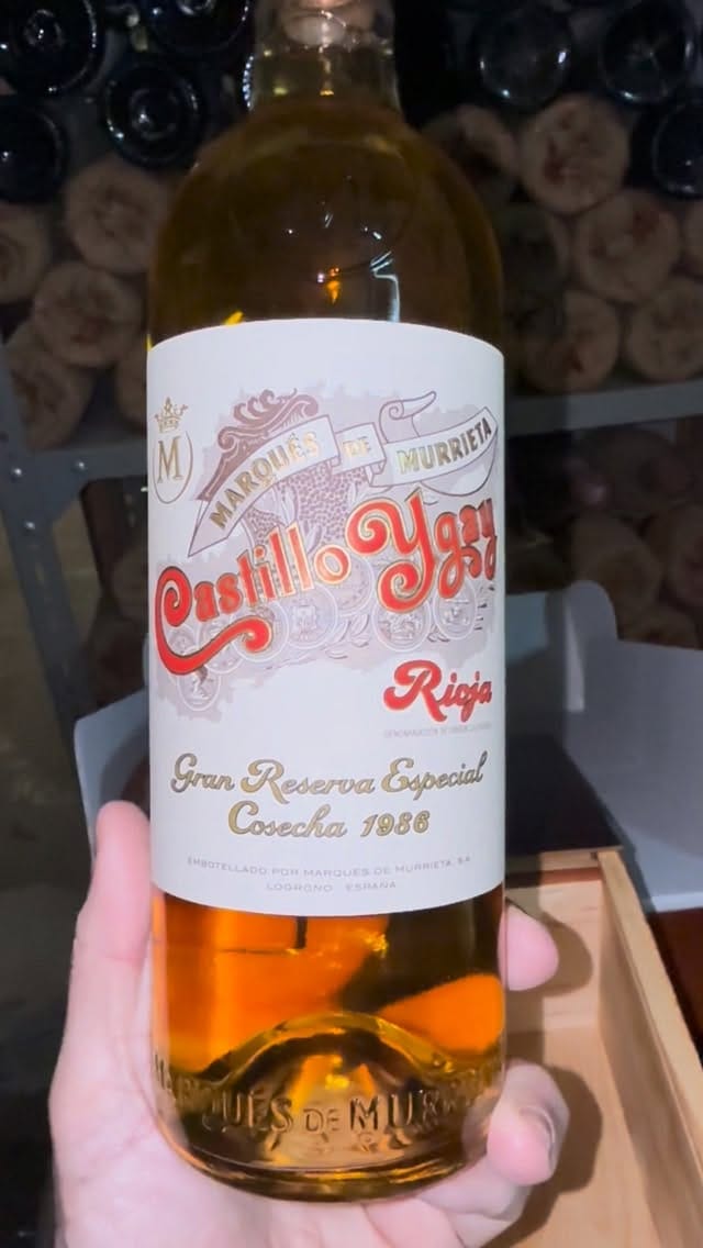 Post 1 by VinoVintageSantander on Instagram (video)