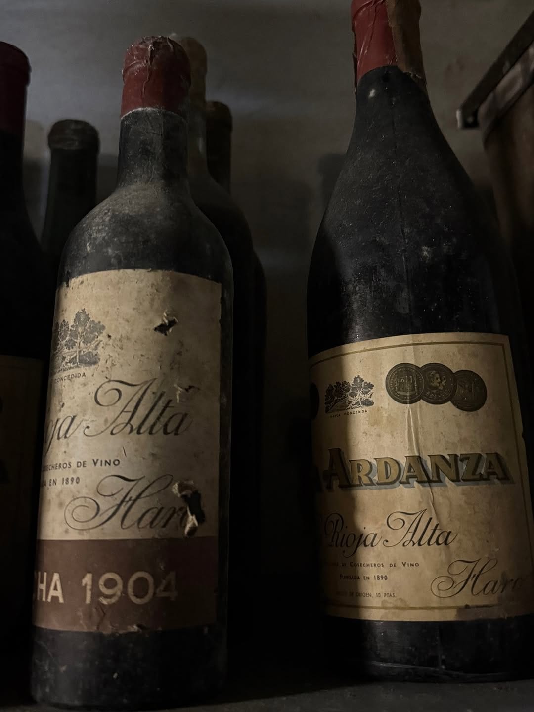 Post 5 by VinoVintageSantander on Instagram (image)