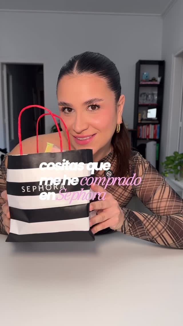 Post 1 by Darly🧚🏻| UGC & Makeup Artist on Instagram (video)