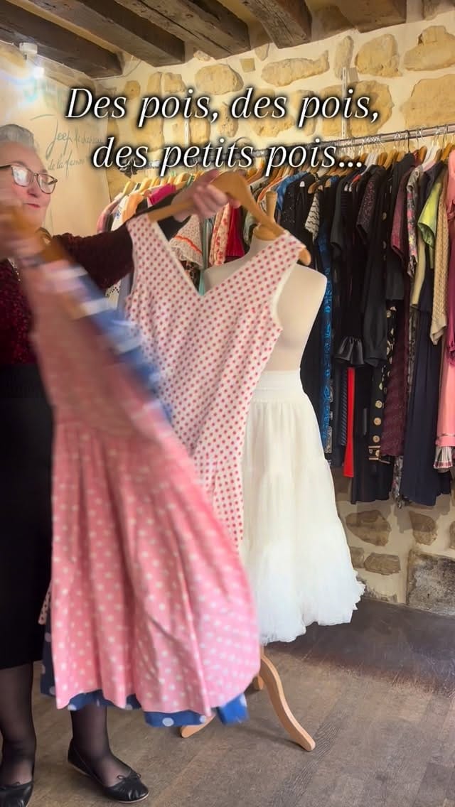 Post 1 by Mamz'elle swing on Instagram (video)