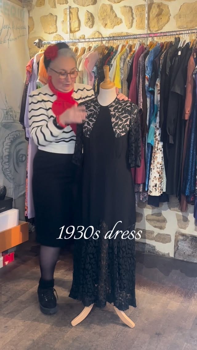 Post 4 by Mamz'elle swing on Instagram (video)