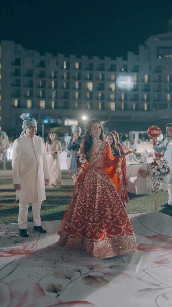 Post 8 by Silmi Dhrolia Ganatra on Instagram (video)