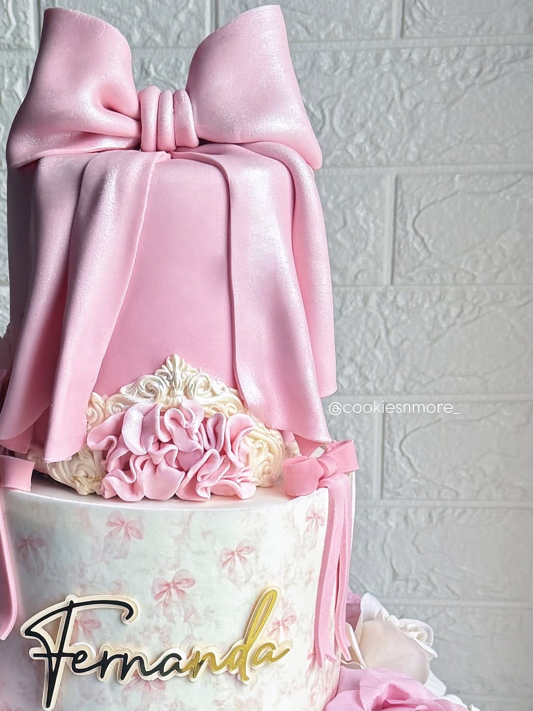 Post 6 by COOKIES & MORE on Instagram (carousel)