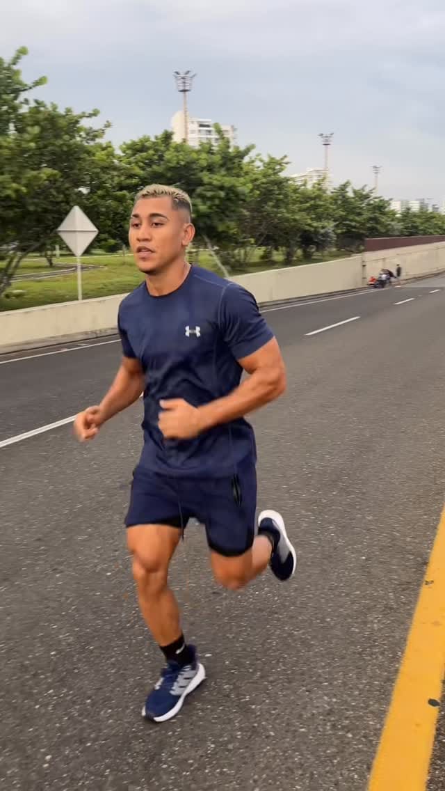 Post 7 by Luis Cardenas on Instagram (video)