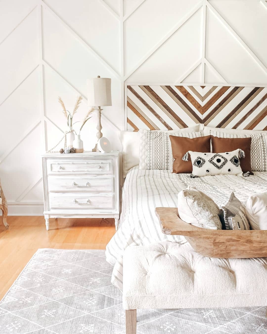 Post 3 by Bailey 🌿 Farmhouse Decor on Instagram (image)