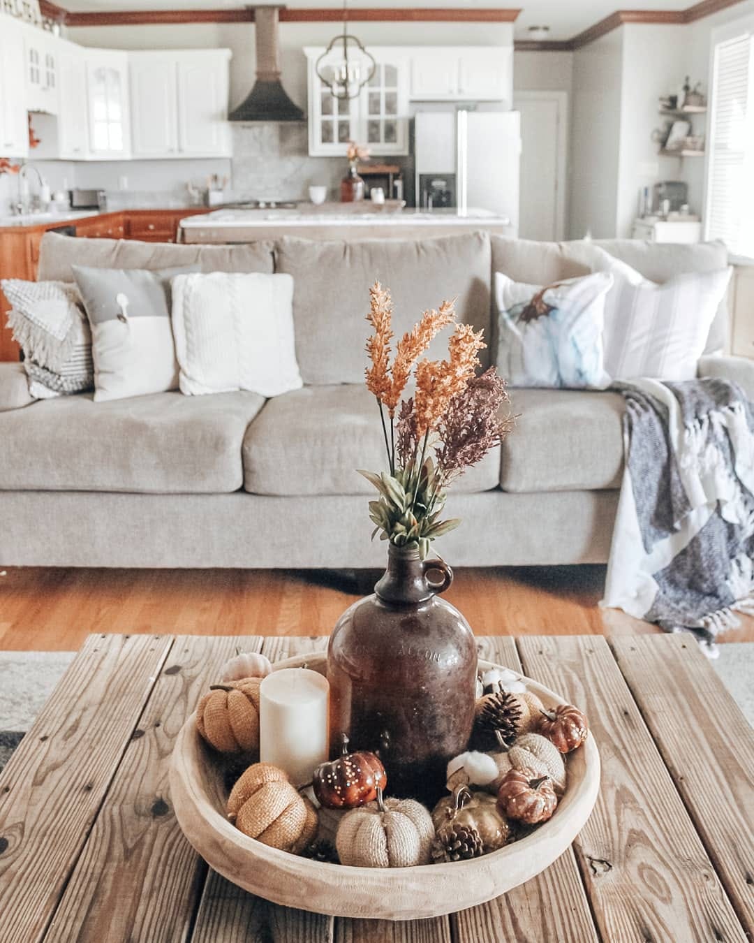 Post 8 by Bailey 🌿 Farmhouse Decor on Instagram (image)
