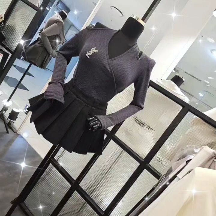 Post 7 by 𝑼𝒑𝒃𝒆𝒂𝒕 on Instagram (carousel)