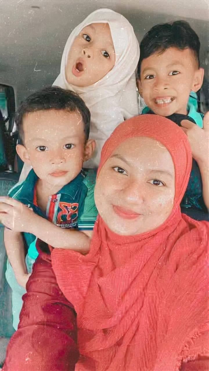Post 1 by Deena Nashir on Instagram (video)