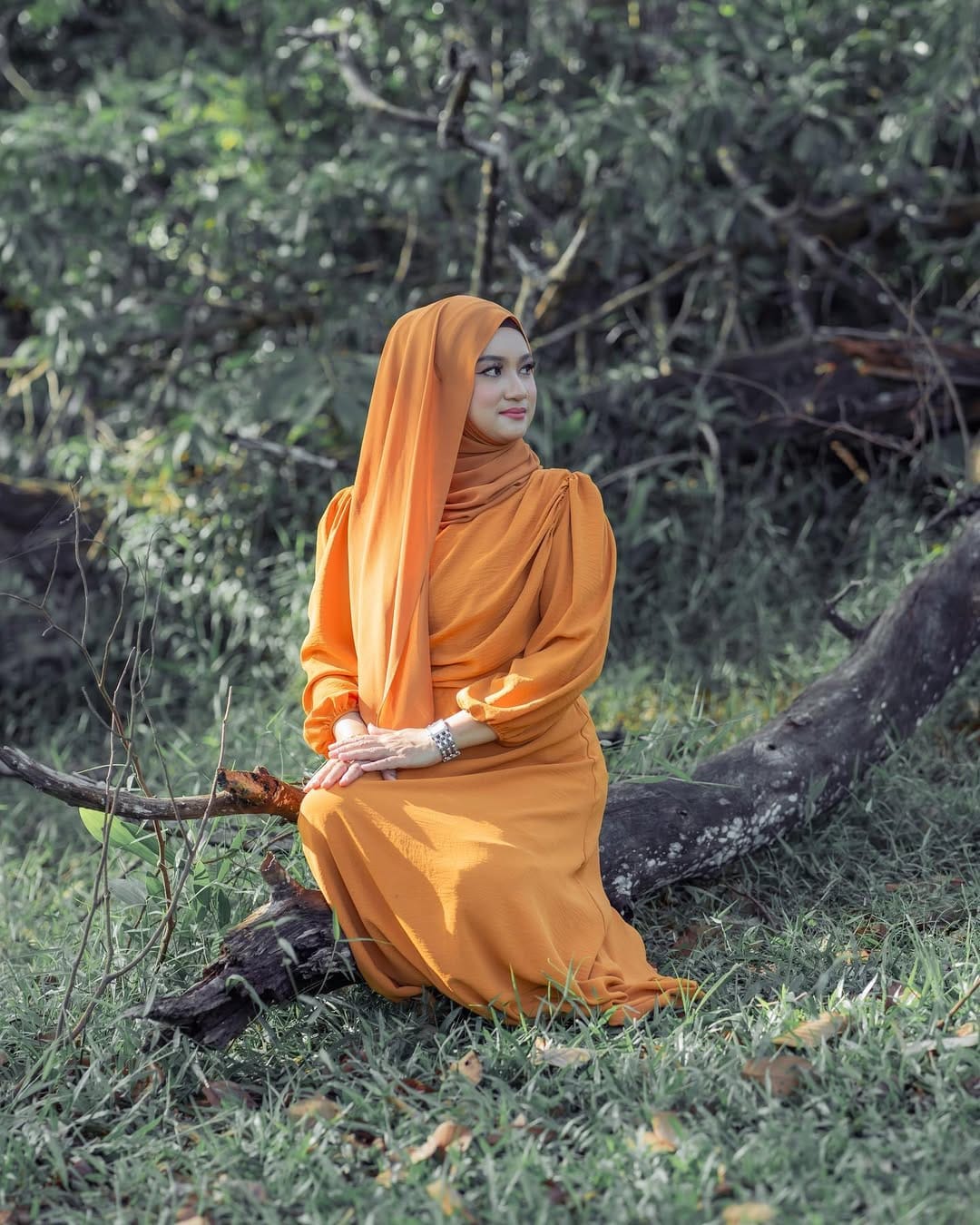 Post 8 by Deena Nashir on Instagram (image)