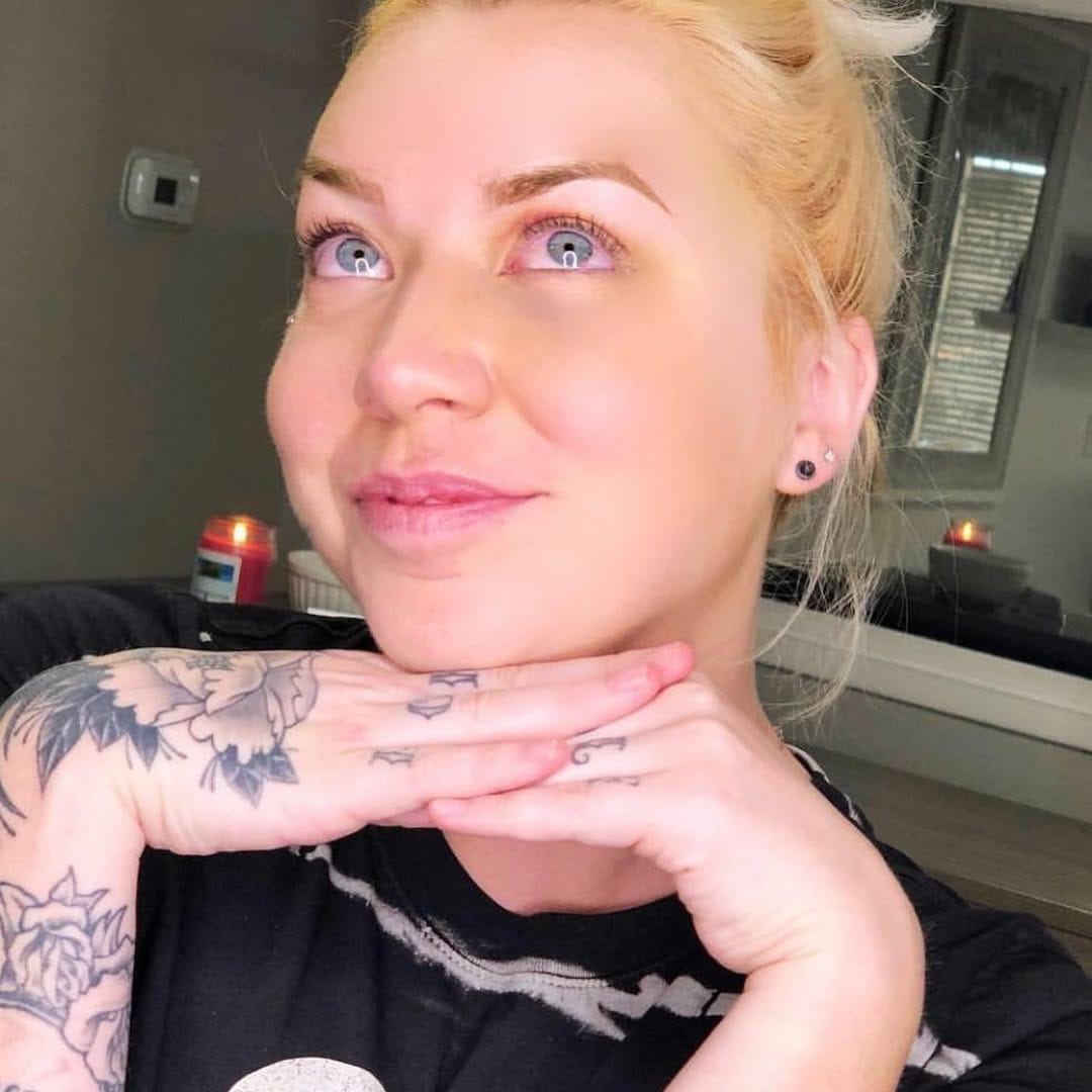 Post 4 by @browboss_microblading on Instagram (carousel)