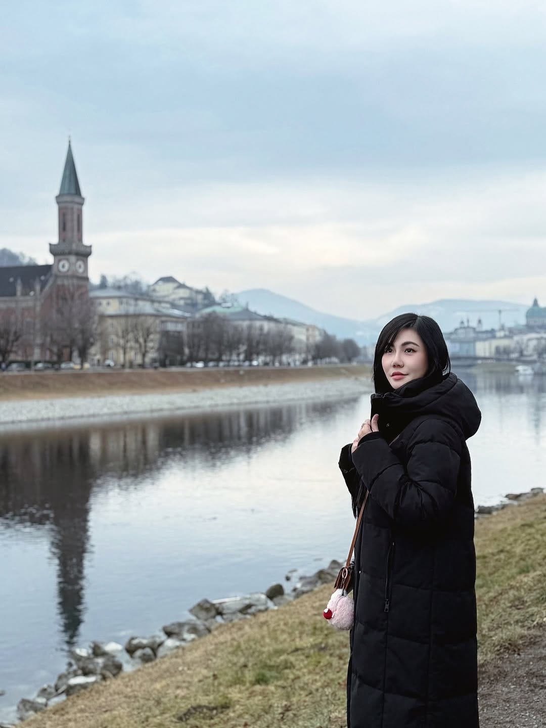 Post 7 by Melanie Maria M R on Instagram (image)
