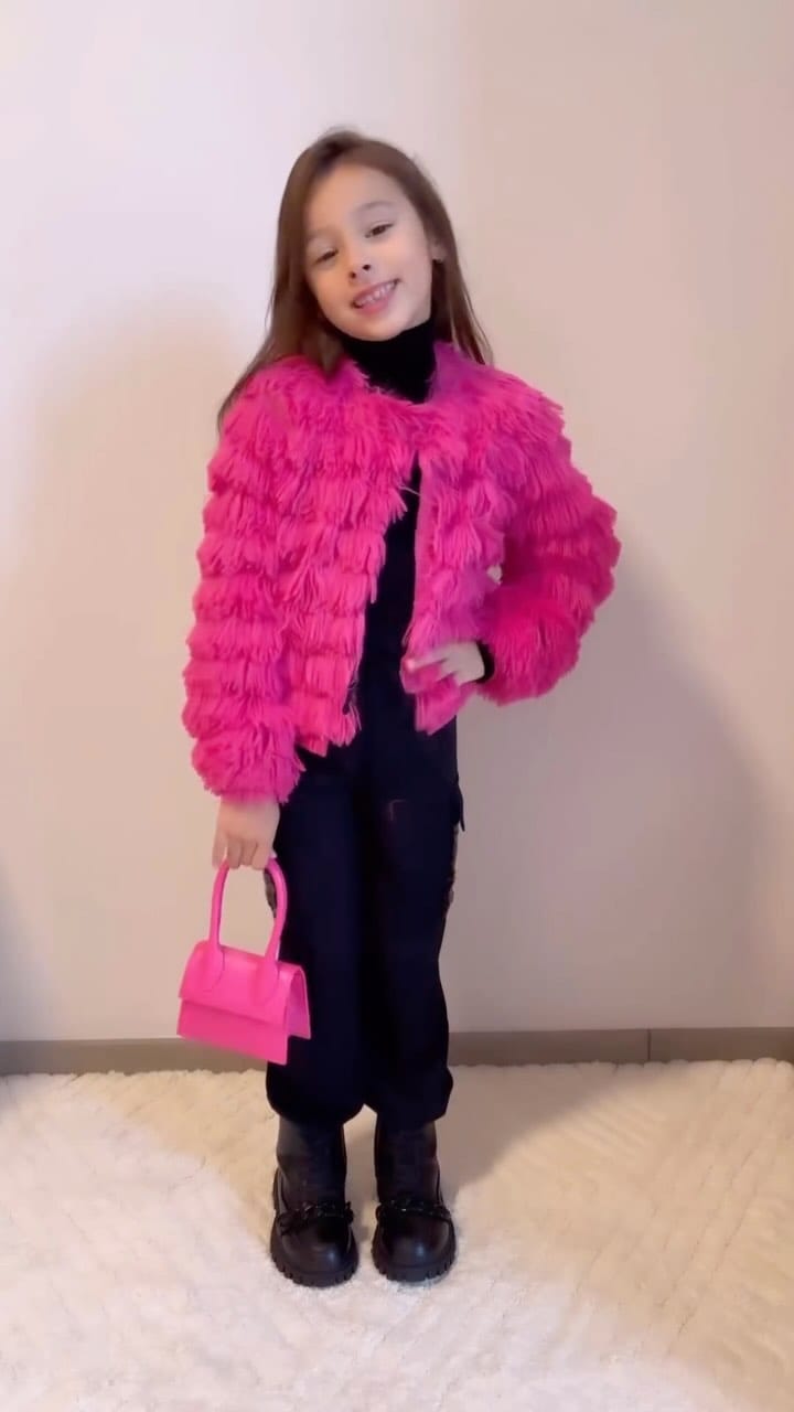 Post 8 by Divas Boutique on Instagram (video)