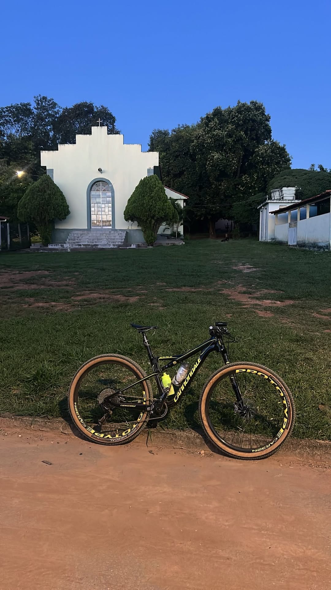 Post 7 by Metal Bike on Instagram (video)