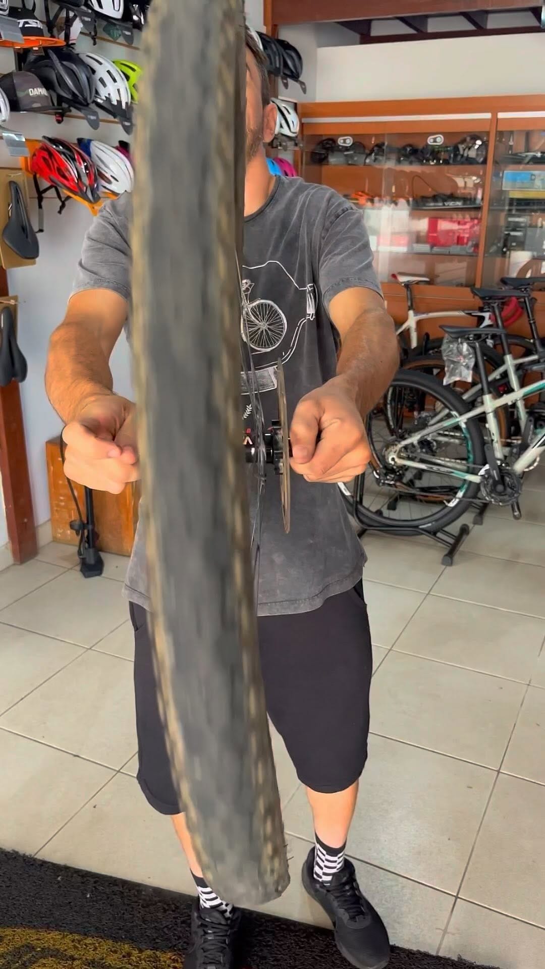 Post 8 by Metal Bike on Instagram (video)
