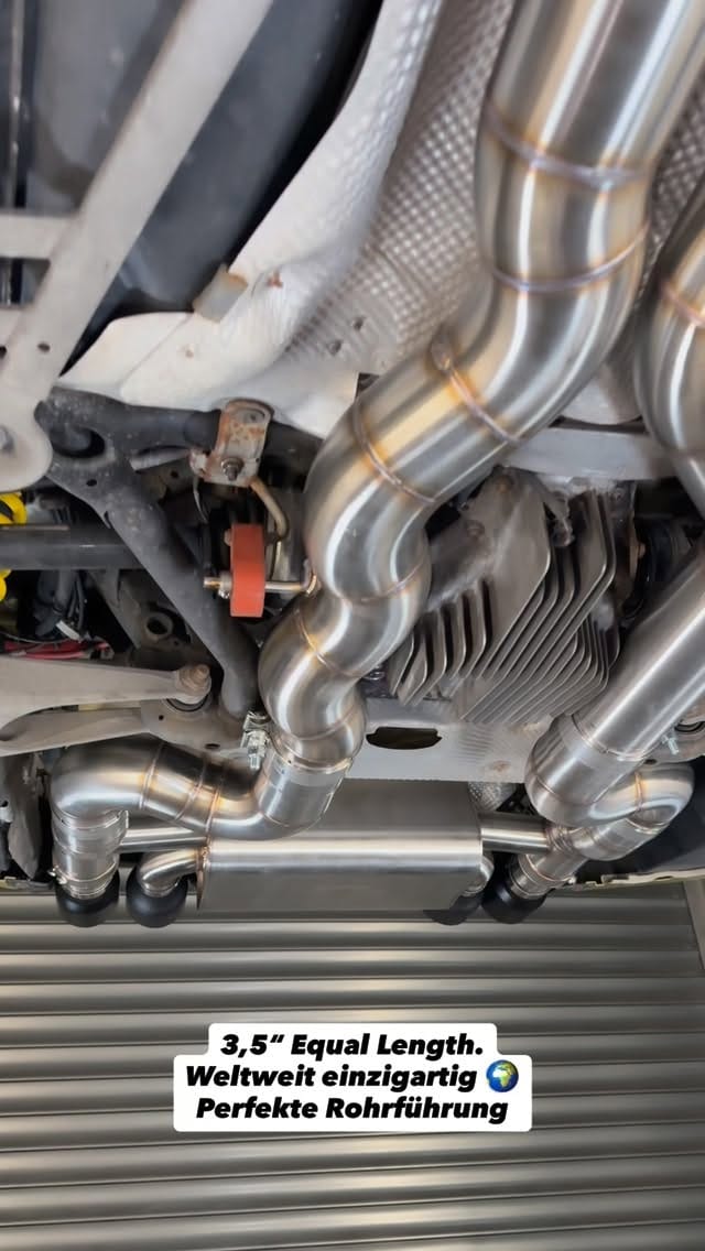 Post 7 by Hurricane Exhaust on Instagram (video)