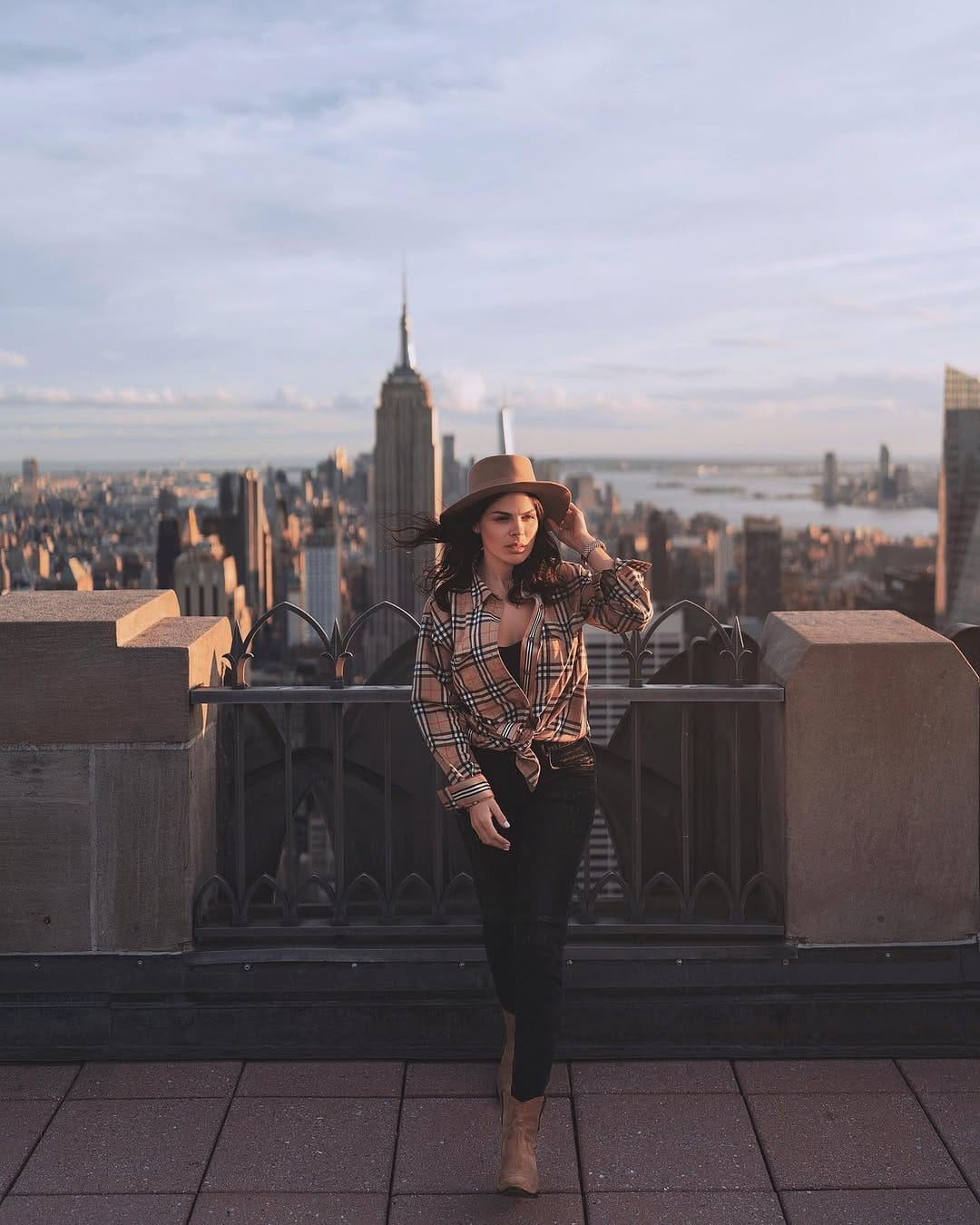 Post 9 by Photographer New York 👁⚡️ on Instagram (carousel)