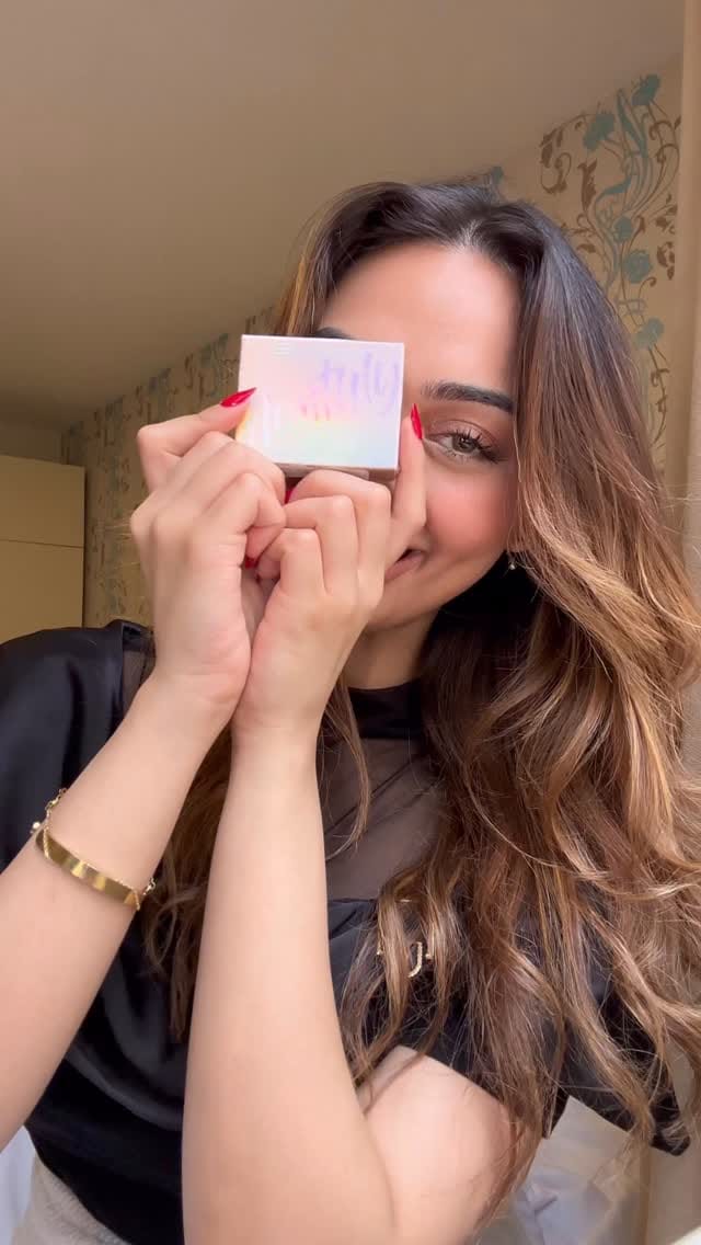 Post 5 by 𝙇𝙚𝙚𝙣 𝙈𝙚𝙡𝙝𝙚𝙢 | لين ملحم on Instagram (video)