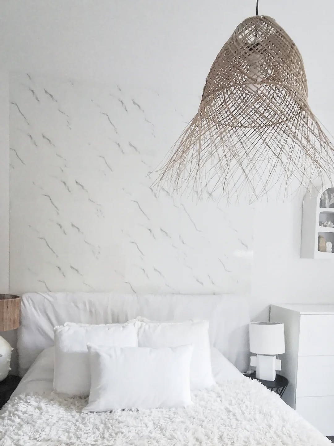 Post 1 by D é b o on Instagram (image)